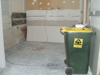 WILMA - bare kitchen area.jpg