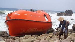 lifeboat1.jpg