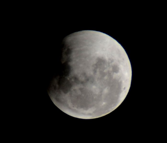 Moon eclipse 2.jpg