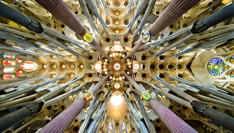 800px-Sagrada_Familia_nave_roof_detail[1].jpg