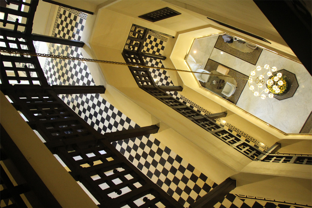 raffles hallway.jpg