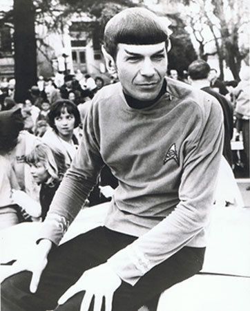 leonard-nimoy-spock-medfordjpg-5342cee058a48f17.jpg