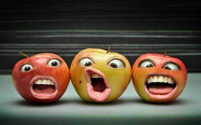 Apple-funny-face-HD-wallpaper.jpg