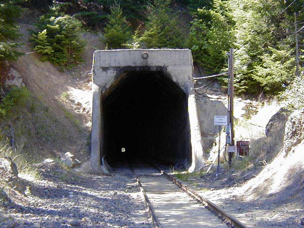 tunnel - Copy.jpg